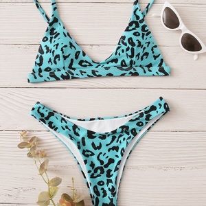 Blue leopard bikini set